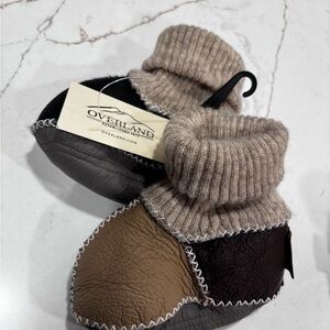 NWT Overland Sheepskin Baby Booties